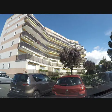 Porthos, 209 Boulevard De La Cote De Beaute Apartman